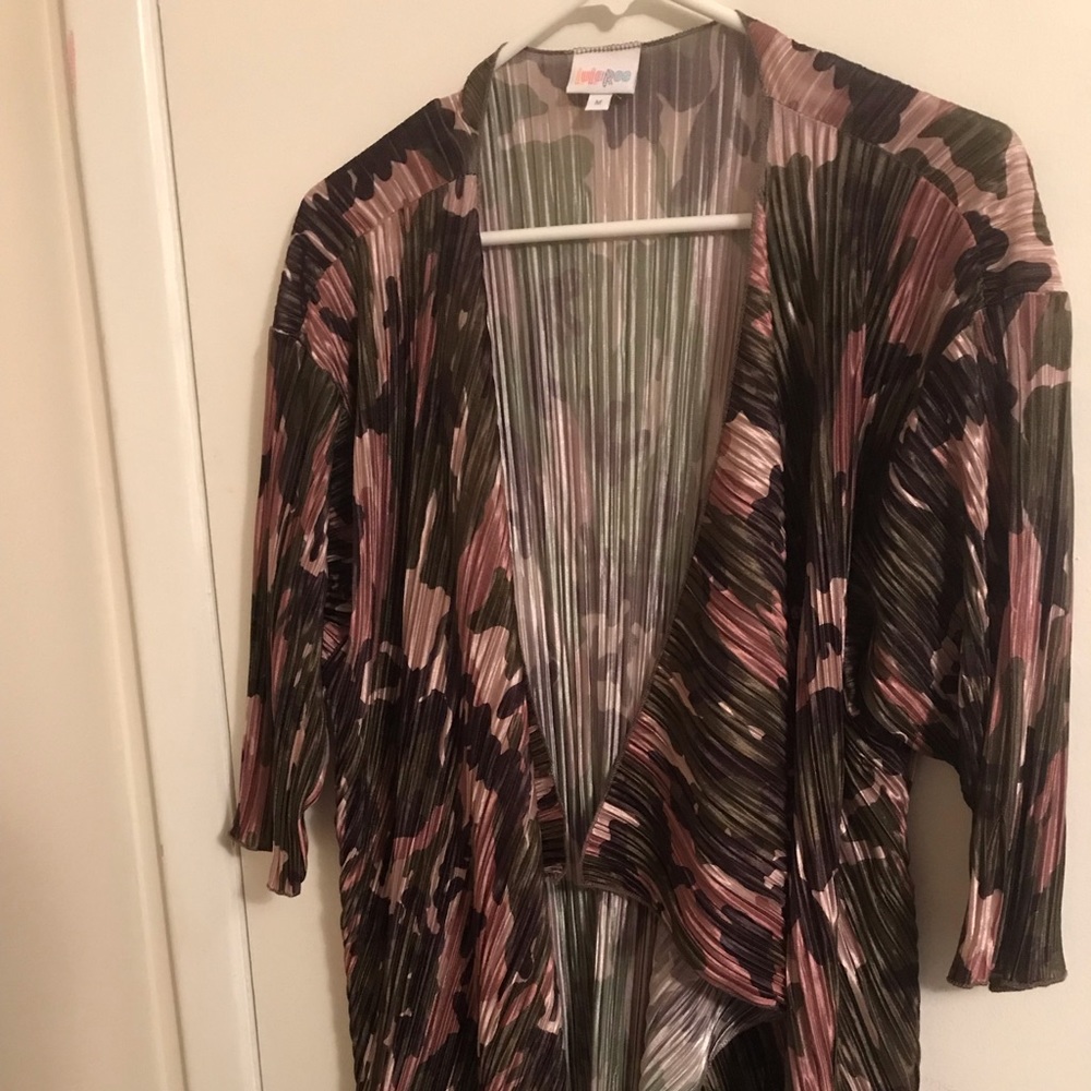 Lularoe Medium Shirley Kimono
